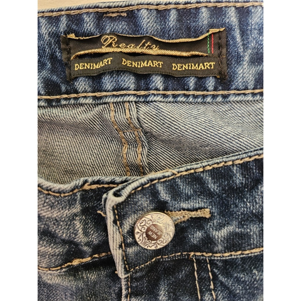 Realty Jeans Size XL/42  Blue‎ Ripped Denim Distressed Shorts (30 Inch Waist) - Picture 11 of 12